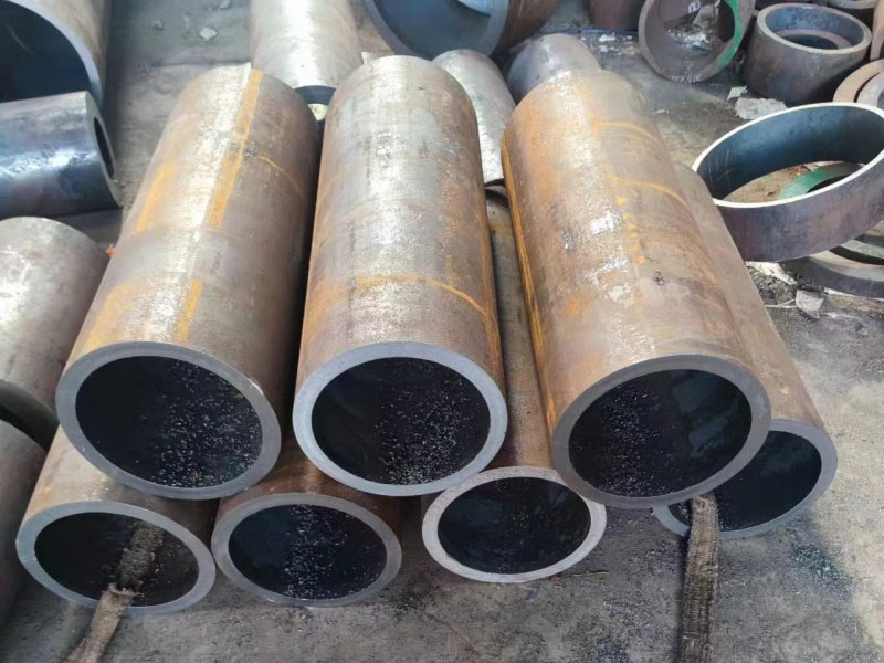 新安12Cr1MovG无缝钢管切割